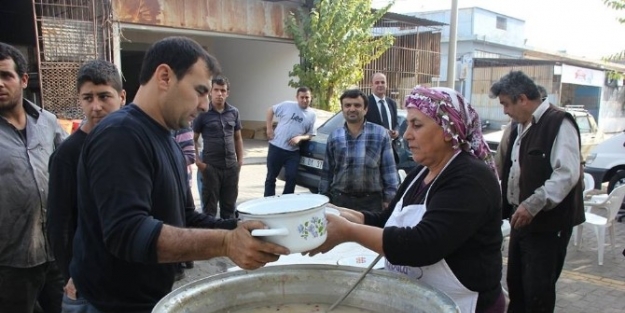 Özlem Sanayi Sitesi’nde Geleneksel Aşure Hayrı