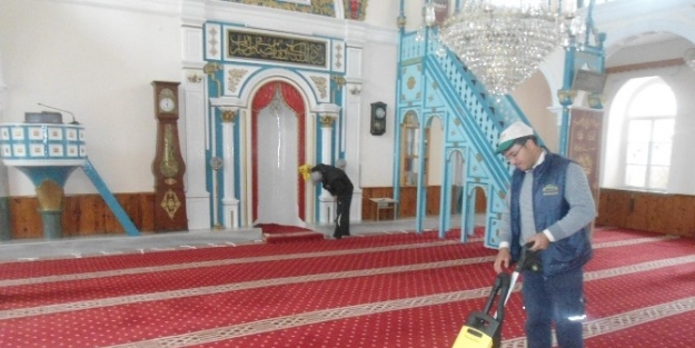 Ödemiş’te Camiler Her Cuma Temizlenecek