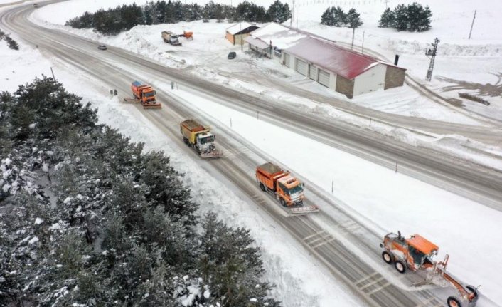 Erzincan'da 135 köy yolu ulaşıma kapandı