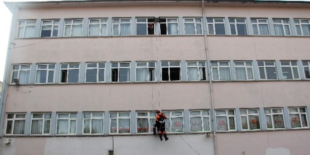 Afad’dan Deprem Tatbikatı