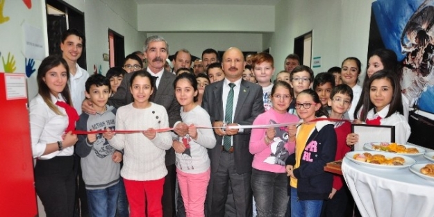 Manisa Bilim Sanat Merkezi Yeni Bilgisayarlarına Kavuştu