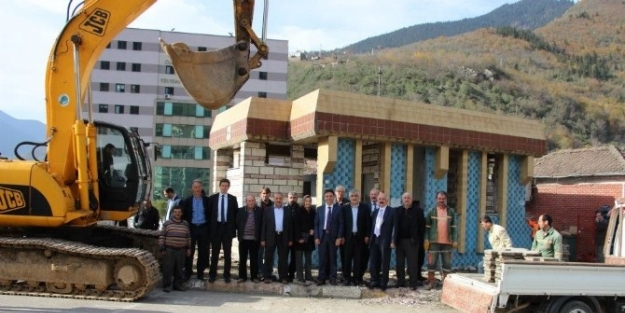 Başkan Koçhan, Maçka’ya Yakışmayan Görüntüyü Ortadan Kaldırdı