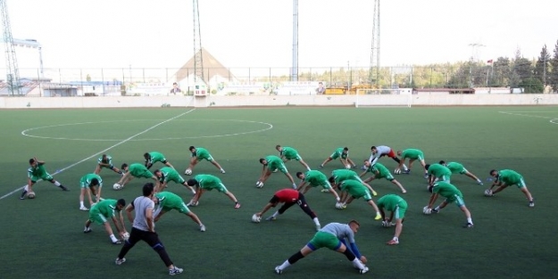 Şehitkamil Belediyespor’da Moraller Yerinde