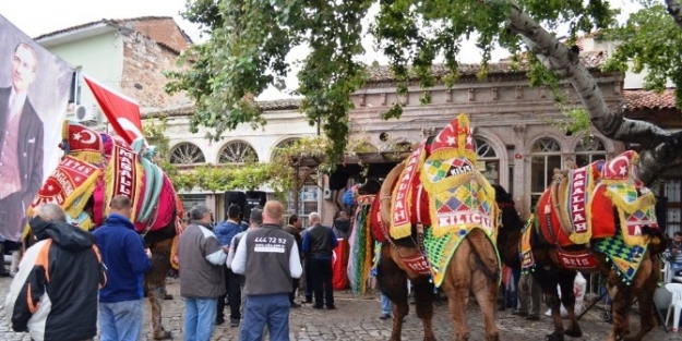 Ayvalık Deveciler Derneği’nden Havut Hayrı