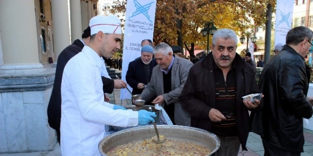 Vatandaşların Aşure Sırası