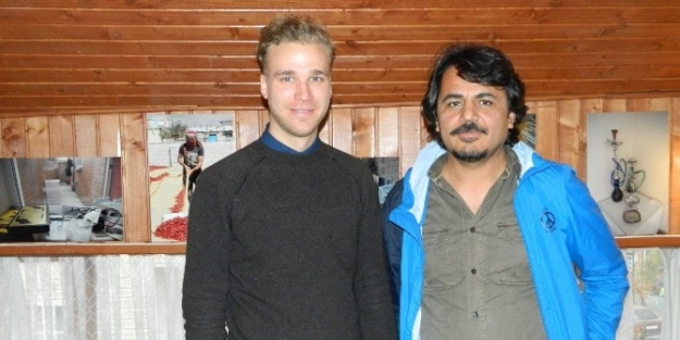 “suriyeli Yollarda” Fotoğraf Sergisi