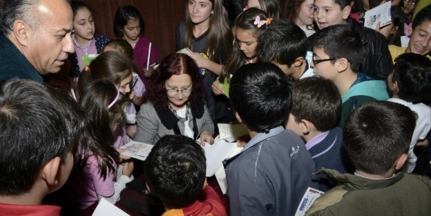 Meram’da Yazarların Çocuklarla Buluşması Sürüyor