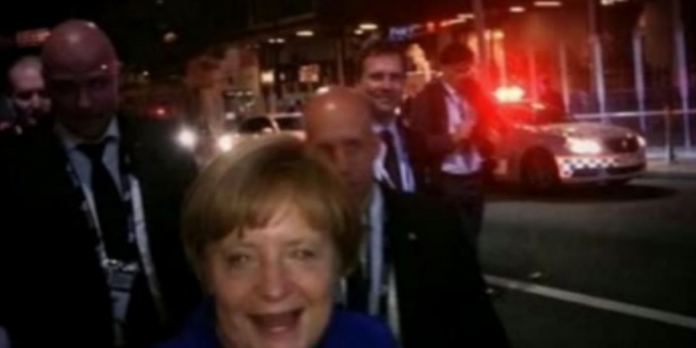 Başbakan gece kulübünde stres attı