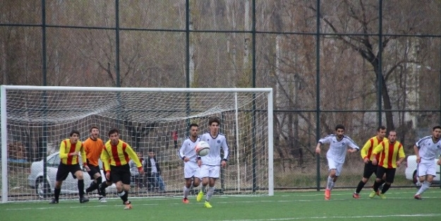 Oltu 25 Martspor İlk Maçında Mağlup Oldu