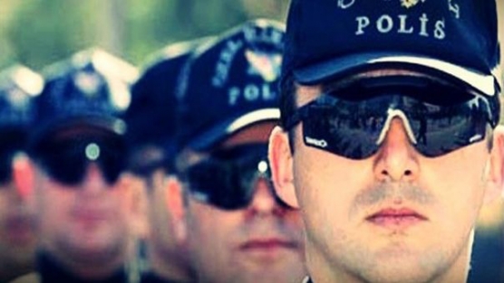 Polis memuru başından vurulmuş halde bulundu