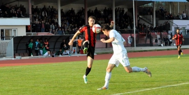 Uşak Sportif Ve Muğlaspor Puanları Paylaştı