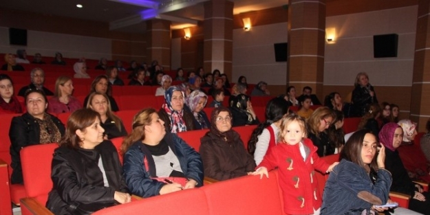 Güzellik Formüllerini Bolulu Kadınlarla Paylaştı