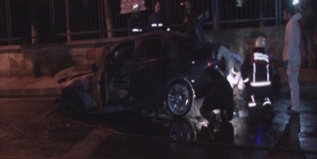 Bakırköy'de lüks aracı kundakladılar