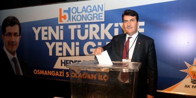 Başkan Dündar kongrede konuştu