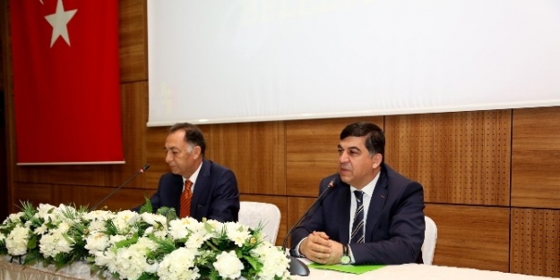 Kaymakam Dursun Ve Başkan Fadıloğlu Muhtarlarla Bir Araya Geldi