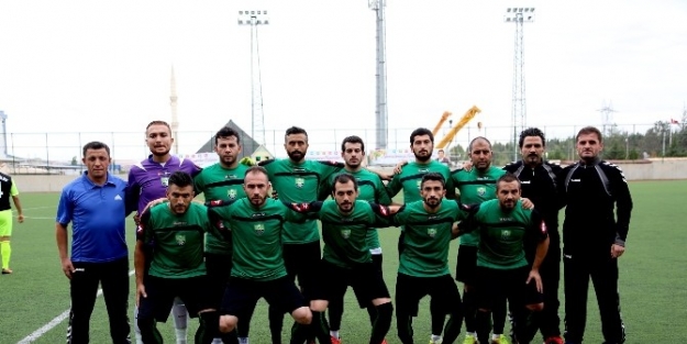 Şehitkamil Belediyespor Elazığ Yolspor’a Fırsat Vermedi