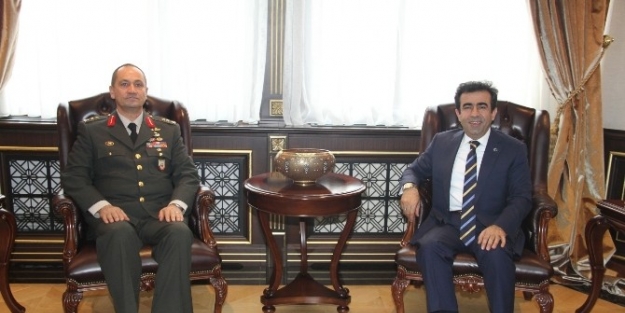 Garnizon Komutanından Vali Güzeloğlu’na Ziyaret