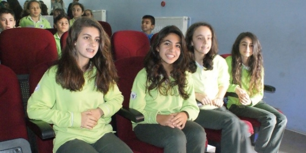 Başkan Uysal Çocuk Meclisi Seçimlerine Katıldı