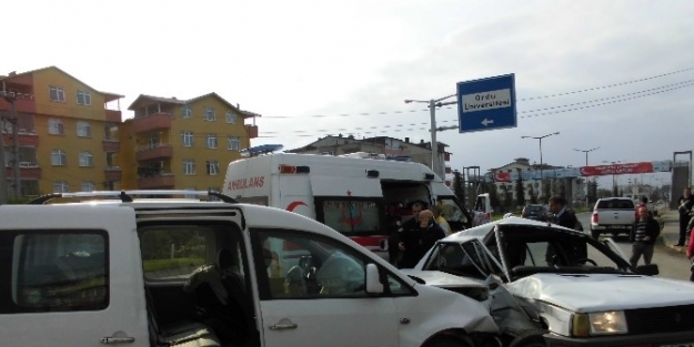 Ordu’da  Kaza: 2 Yaralı