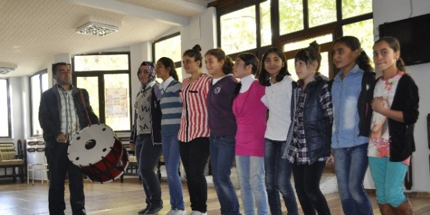 Siverek’te Bilgi Evlerine Yoğun İlgi