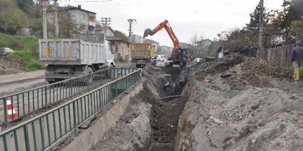 Karabük Belediyesi Arı Gibi Çalişiyor