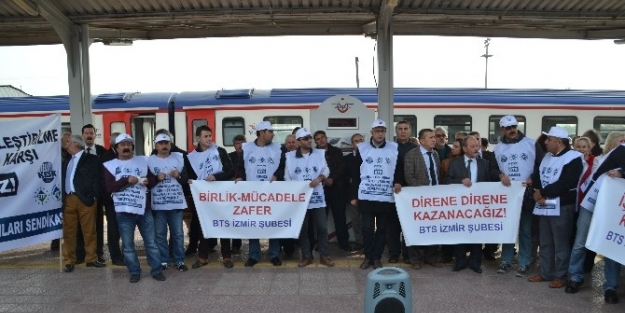 Demiryolcular Özelleştirmeyi Protesto Etti