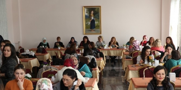 Arügem Öğrencilere Destek Olmaya Devam Ediyor