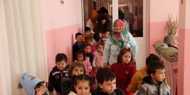 Uşak’ta 7’den 77’ye Duygu Dolu Ziyaret