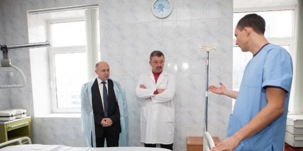 Tika’dan Kiev Oleksandrivska Klinik Hastanesine Ekipman Desteği