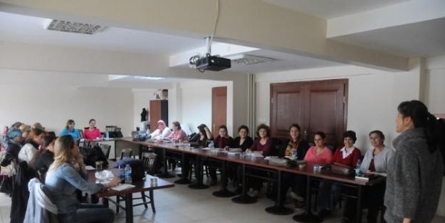 Tekirdağ’da Kadınlara Yönelik Girişimcilik Eğitimi Başladı