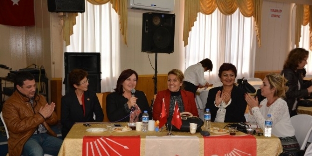 Chp Urla Kadın Kolları "genel Seçim" İçin Toplandı