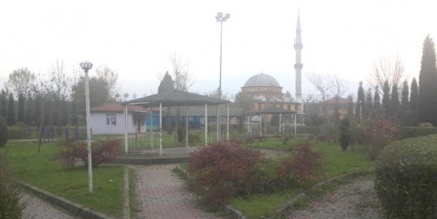 Kartepe’de Parklar Bakımdan Geçiriliyor