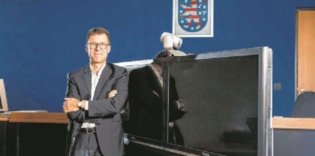 Dünya'da ilk kez bir çift ilginç bir boşanma yaşadı