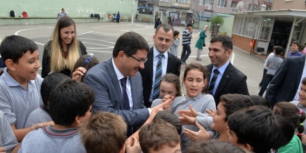 Öğrencilerden Başkan Çelik’e Sevgi Seli