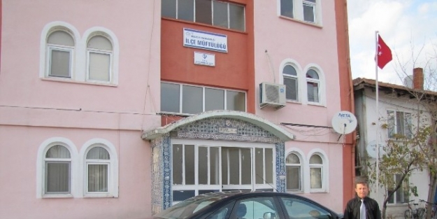 Diyanet Vakfı Hisarcık Şubesine Hizmet Aracı Satın Alındı