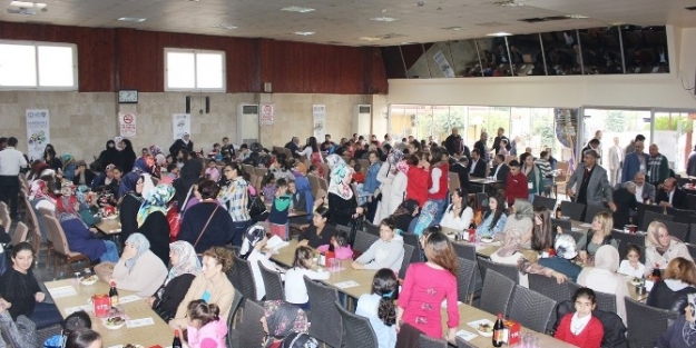 Adana Dosteller Kardeşleri Buluşturdu