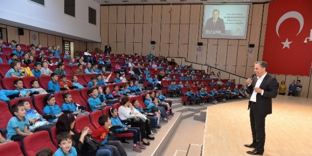 Muratpaşa Belediyesi’nden Çocuklara Tiyatro