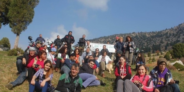 Beyşehir’de Doğaseverlerden Sonbahar Yürüyüşü