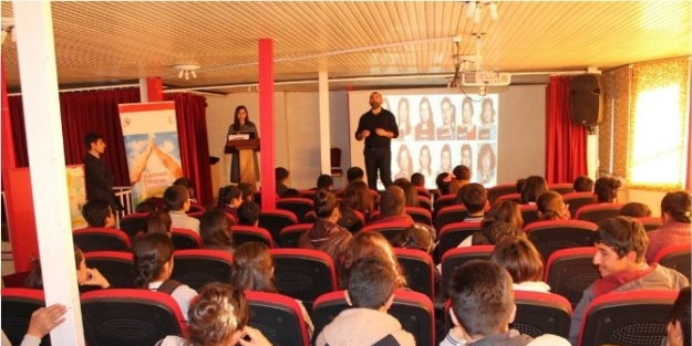 Hakkari Asp’den “madde Bağımlılığı” Semineri