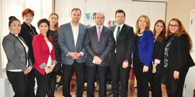 Projelerle Manisa’yı İleriye Taşıyorlar