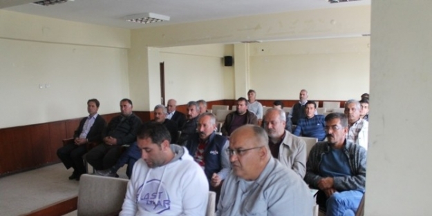 Yumurtalık’ta Üreticiye Doğru İlaçlama Eğitimi