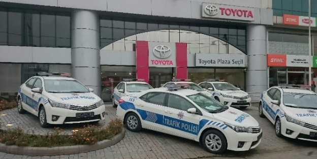 Trafik Ekiplerine Toyota Araçları Teslim Ediliyor