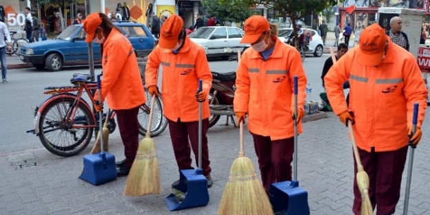 Akdeniz’de Kadın İşçiler Göreve Başladı