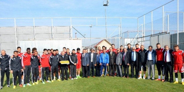 Sivil Toplum Kuruluşlarından Sivasspor’a Destek