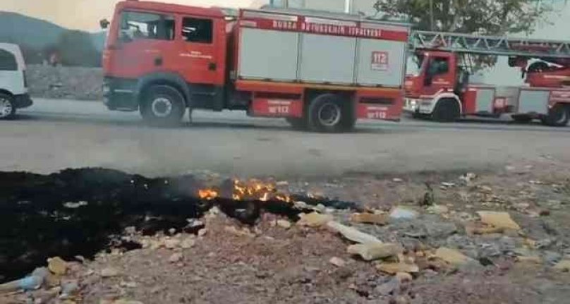 Bursa'da tutuşan ambalajlardan alev alan kamyon küle döndü!