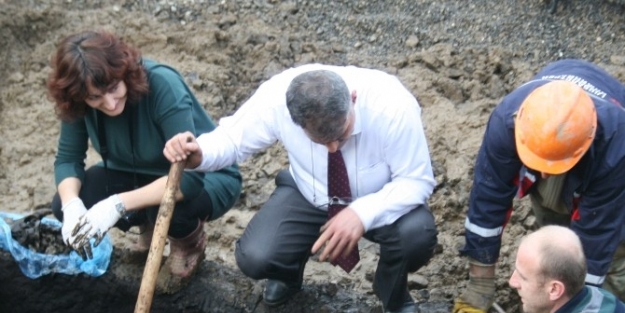 Lahit Mezar Açıldı