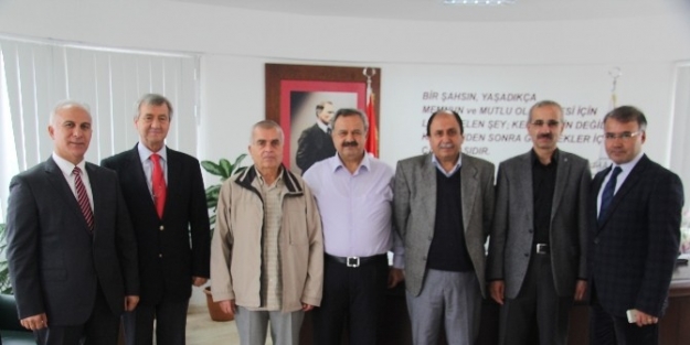 Burhaniye’de Kavşak Çalişmalari Başlıyor