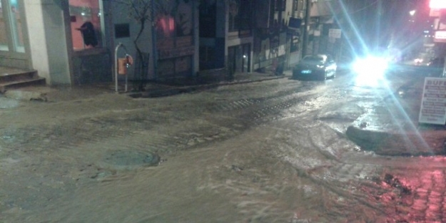 Tekirdağ’da Şiddetli Sağanak Yağış