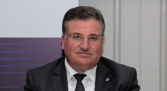 Gahib, Önce Eğitiyor Sonra Sektöre Kazandırıyor