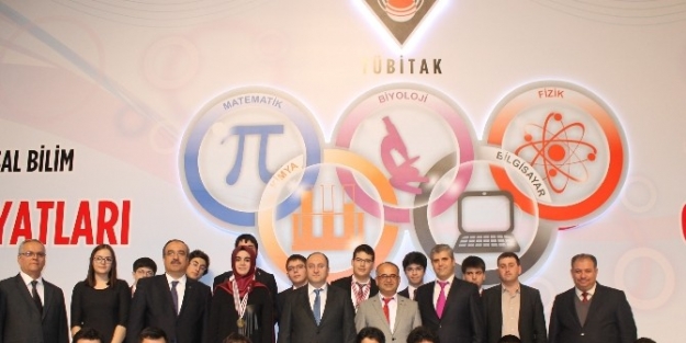 Yamanlar Koleji 18 Madalya Kazandı